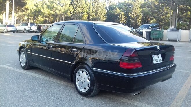 Mercedes C 230 1998, 220,000 km - 2.3 l - Sumqayıt