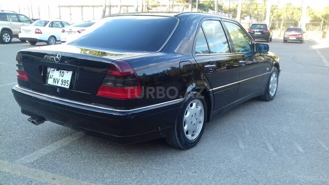 Mercedes C 230 1998, 220,000 km - 2.3 l - Sumqayıt