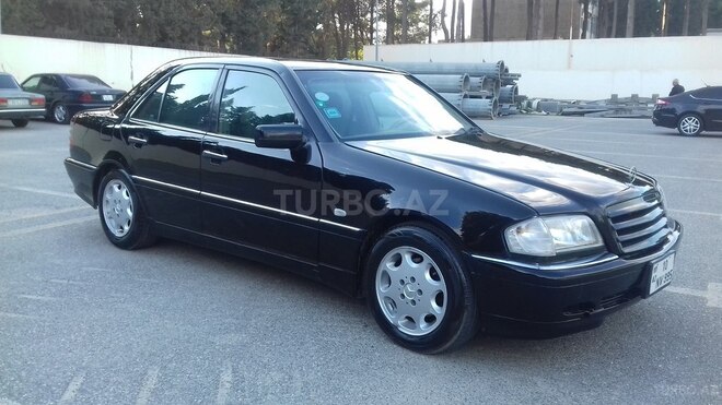 Mercedes C 230 1998, 220,000 km - 2.3 l - Sumqayıt