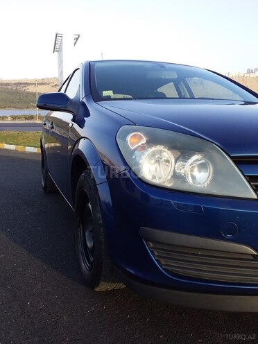 Opel Astra 2004, 135,000 km - 1.4 l - Bakı