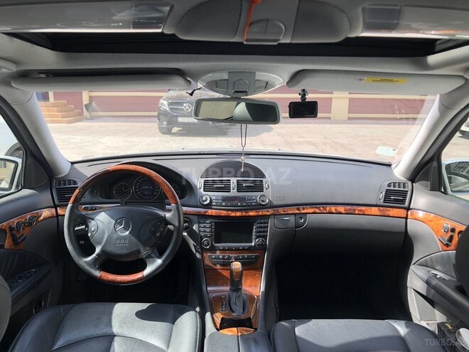 Mercedes E 240 2003, 187,000 km - 2.6 л - Bakı