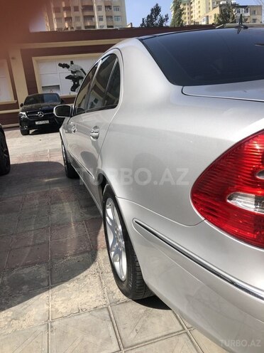 Mercedes E 240 2003, 187,000 km - 2.6 л - Bakı