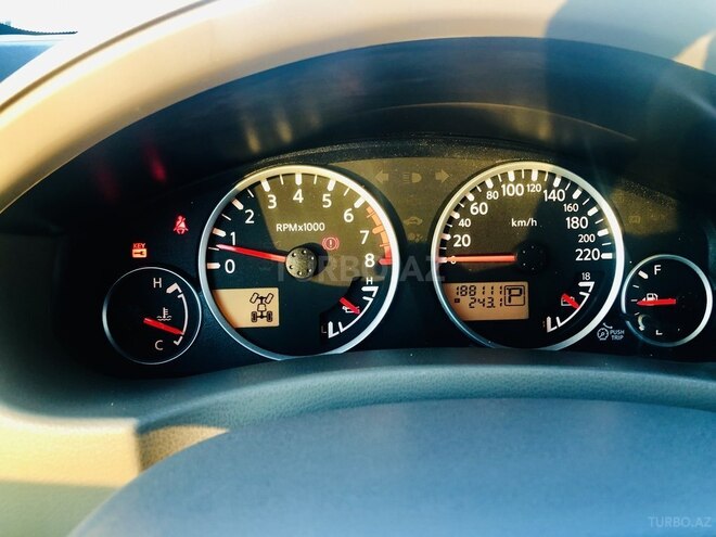 Nissan Patrol 2009, 178,000 km - 4.0 l - Bakı