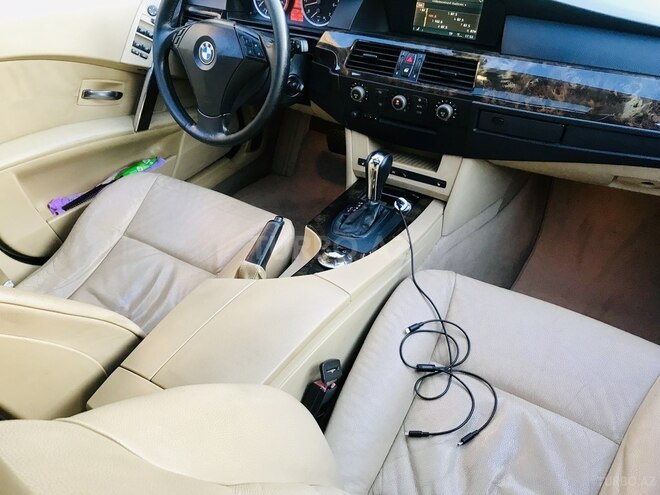 BMW 530 2003, 203,000 km - 3.0 л - Bakı