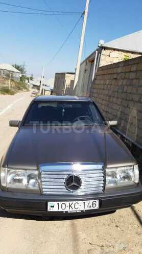 Mercedes E 260 1986, 500,000 km - 2.6 l - Gəncə