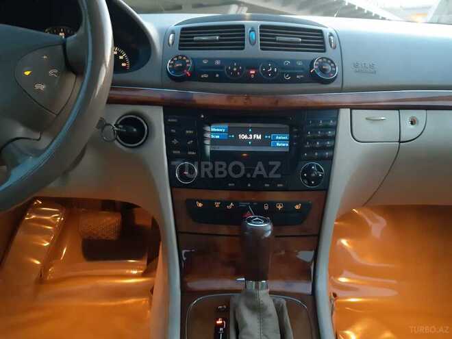 Mercedes E 320 2002, 240,000 km - 3.2 l - Bakı
