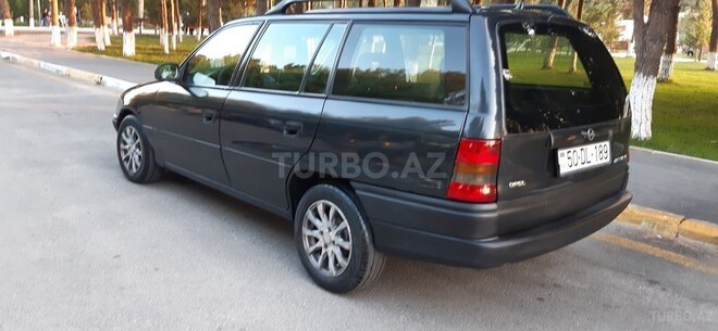 Opel Astra 1995, 420,000 km - 1.6 l - Sumqayıt