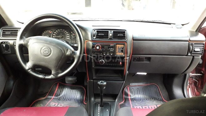 Opel Vectra 1994, 290,000 km - 2.0 l - Bakı