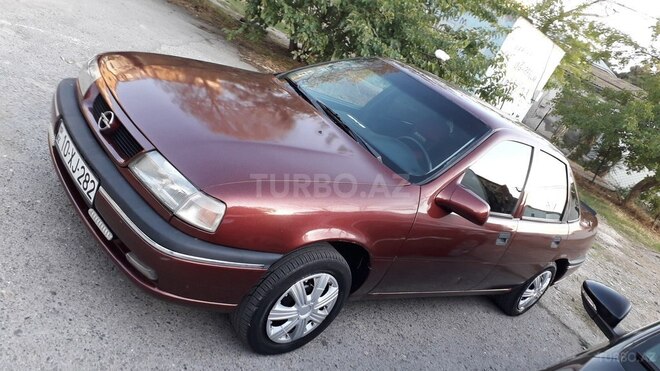 Opel Vectra 1994, 290,000 km - 2.0 l - Bakı