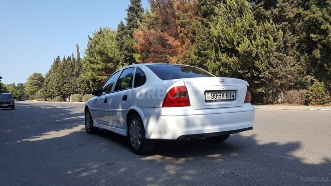 Opel Vectra 2001, 370,000 km - 1.8 l - Sumqayıt