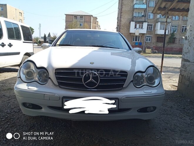 Mercedes C 240 2002, 260,000 km - 2.6 л - Gəncə