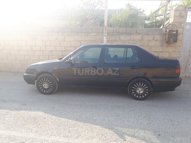 Volkswagen Vento 1997, 134,086 km - 2.0 l - Bakı