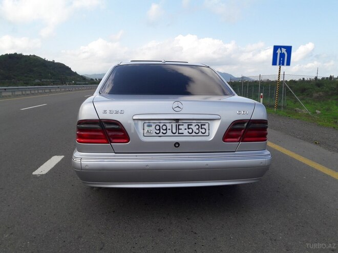 Mercedes E 320 2001, 259,127 km - 3.2 l - Lənkəran