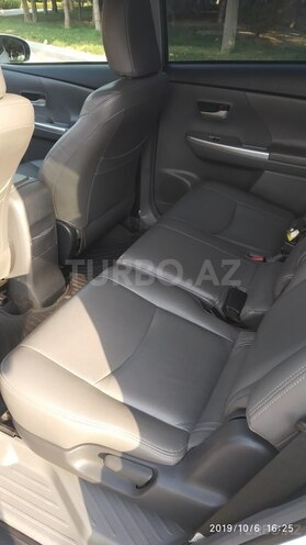 Toyota Prius V 2012, 169,000 km - 1.8 л - Bakı