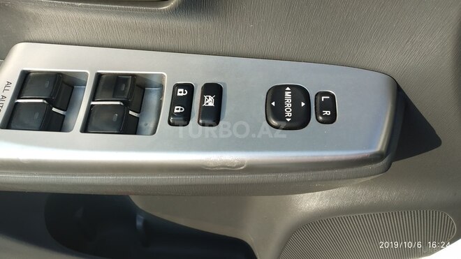 Toyota Prius V 2012, 169,000 km - 1.8 л - Bakı