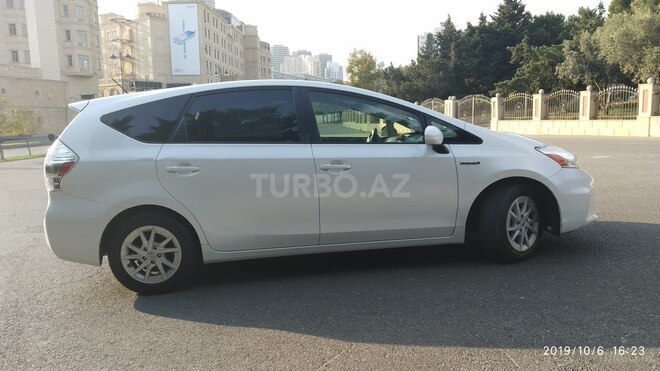 Toyota Prius V 2012, 169,000 km - 1.8 л - Bakı