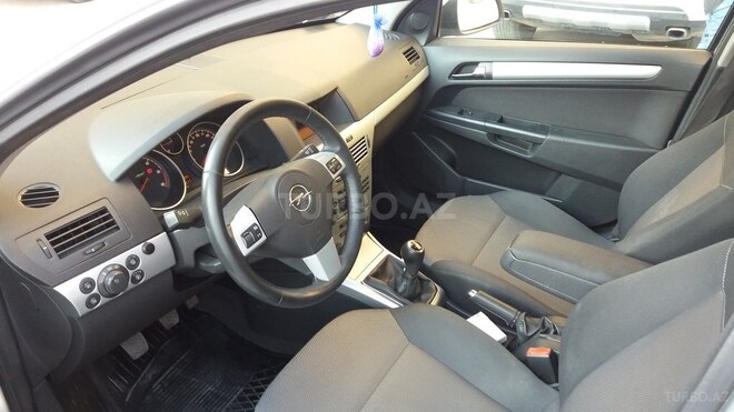 Opel Astra 2010, 169,000 km - 1.3 l - Xırdalan