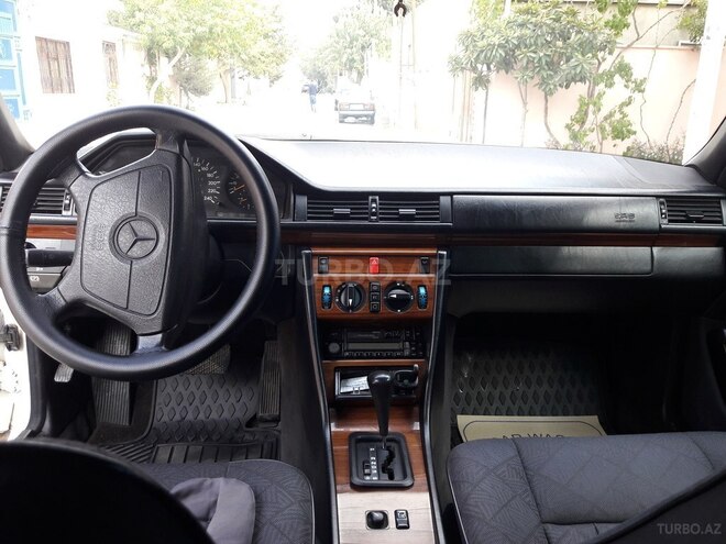 Mercedes E 200 1994, 665,000 km - 2.0 l - Bakı