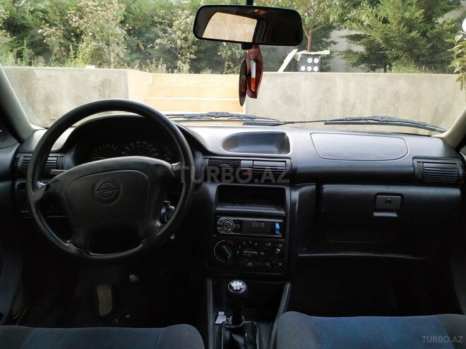 Opel Astra 1995, 361,000 km - 1.6 l - Bakı