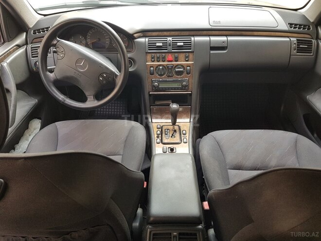 Mercedes E 270 1999, 339,100 km - 2.7 l - Bakı