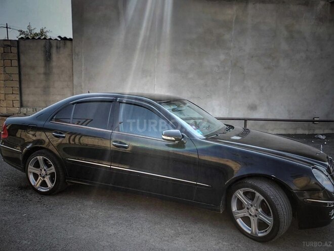 Mercedes E 320 2004, 250,000 km - 3.2 l - Bakı