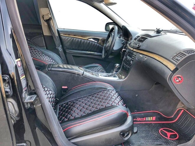 Mercedes E 320 2004, 250,000 km - 3.2 l - Bakı