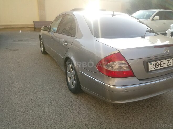 Mercedes E 240 2004, 267,500 km - 2.6 l - Bakı