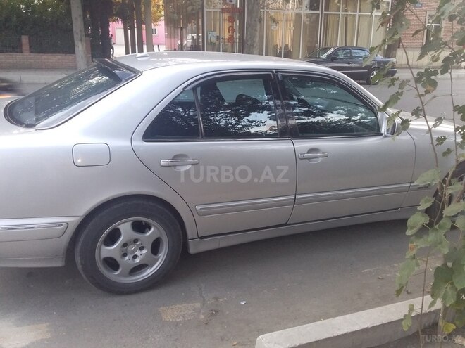 Mercedes E 270 2001, 400,200 km - 2.7 l - Gəncə