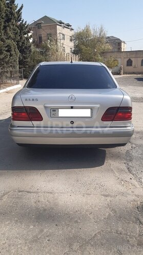 Mercedes E 240 1998, 274,000 km - 2.4 l - Bakı