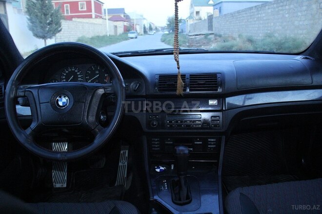 BMW 520 1998, 396,000 km - 2.0 l - Sumqayıt