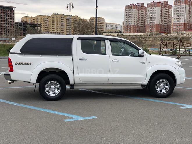 Toyota Hilux 2010, 280,000 km - 2.5 l - Bakı