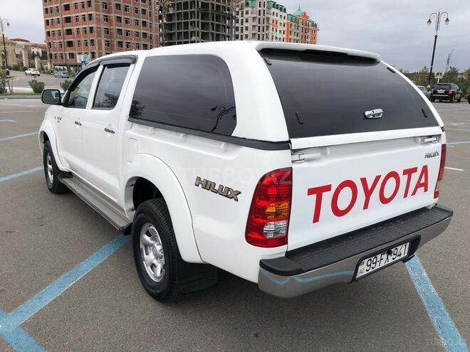 Toyota Hilux 2010, 280,000 km - 2.5 l - Bakı