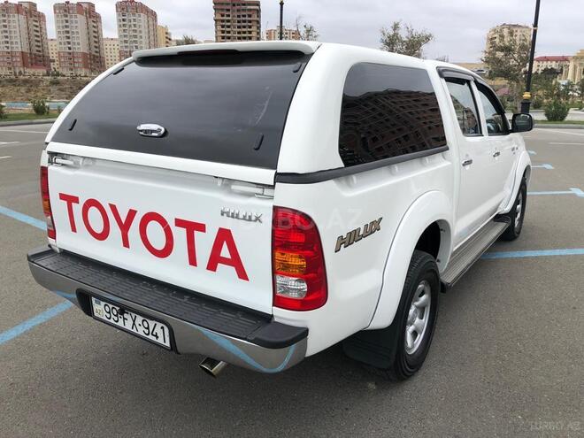 Toyota Hilux 2010, 280,000 km - 2.5 l - Bakı