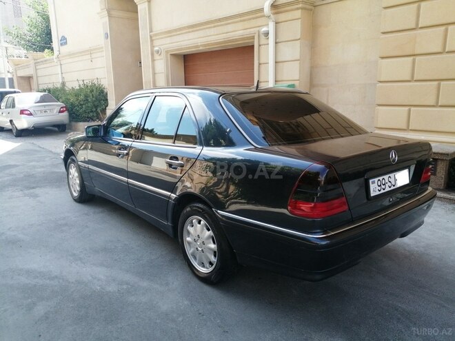 Mercedes C 200 1999, 257,000 km - 2.0 l - Bakı