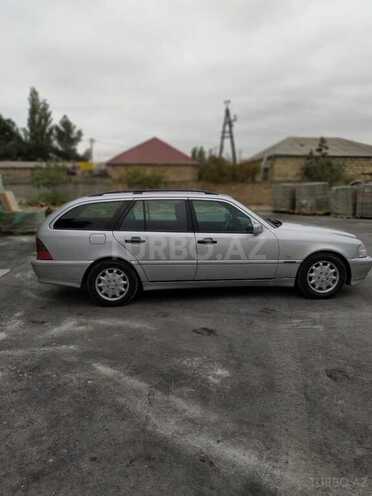 Mercedes C 220 2000, 330,000 km - 2.2 л - Bakı