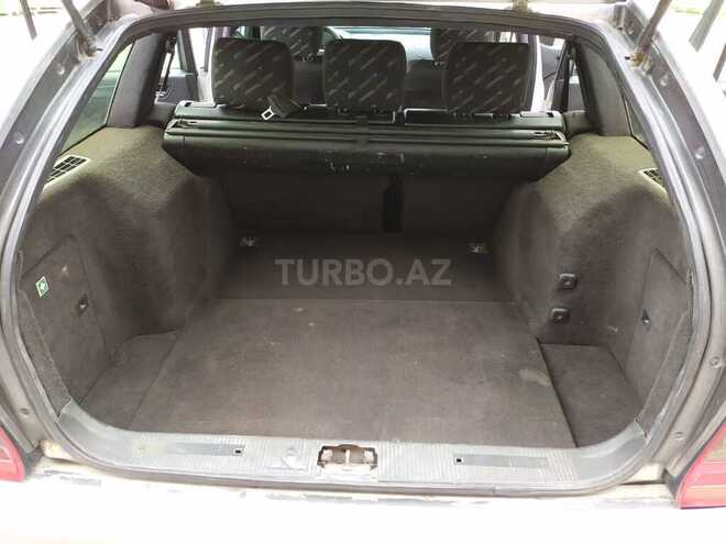 Mercedes C 220 2000, 330,000 km - 2.2 л - Bakı