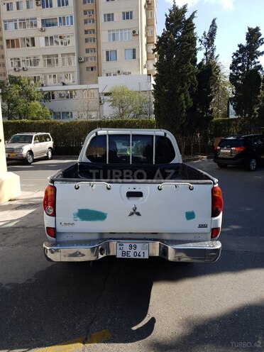 Mitsubishi L200 2011, 580,000 km - 2.5 l - Bakı