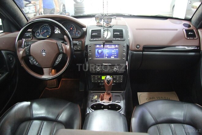 Maserati Quattroporte 2013, 25,000 km - 4.7 l - Bakı