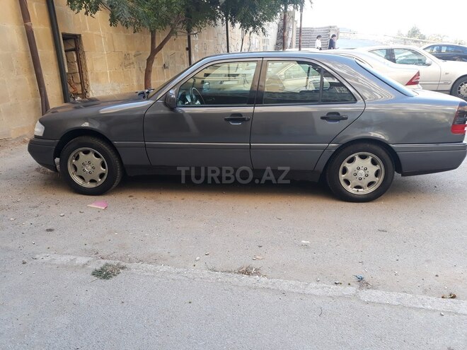 Mercedes C 180 1995, 394,000 km - 1.8 л - Bakı