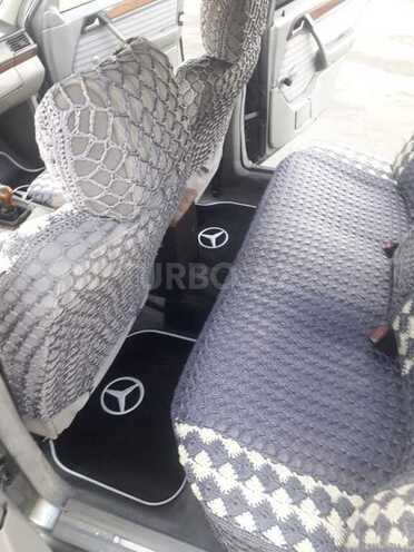 Mercedes E 250 1992, 300,000 km - 2.5 л - Beyləqan