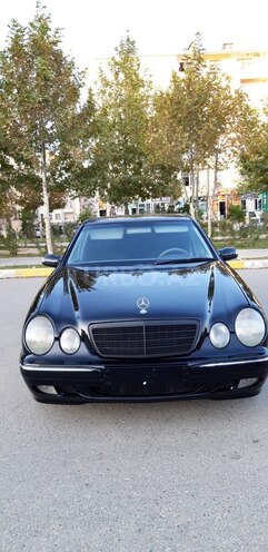 Mercedes E 220 2000, 285,000 km - 2.2 l - Bakı