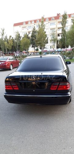 Mercedes E 220 2000, 285,000 km - 2.2 l - Bakı