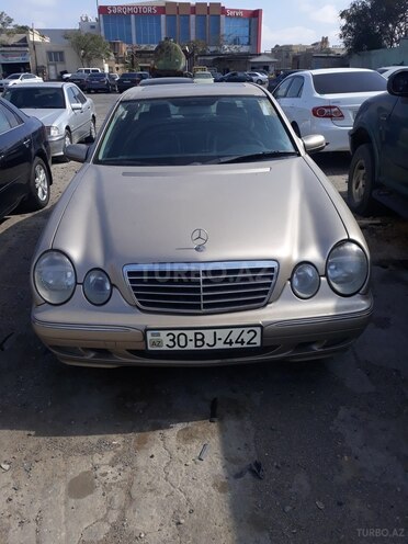 Mercedes E 240 2000, 240,000 km - 2.4 l - Bakı