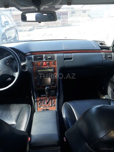 Mercedes E 240 2000, 240,000 km - 2.4 l - Bakı