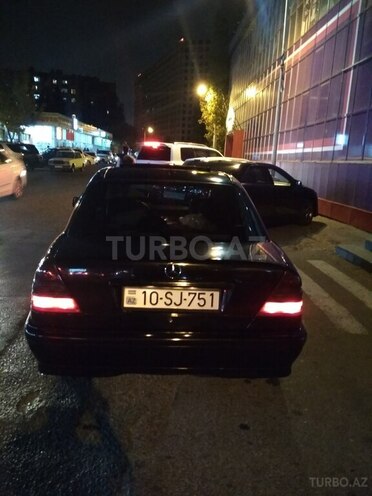 Mercedes C 240 1998, 290,000 km - 2.4 l - Bakı