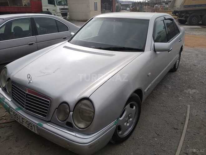 Mercedes E 230 1997, 300,000 km - 2.3 l - Bakı
