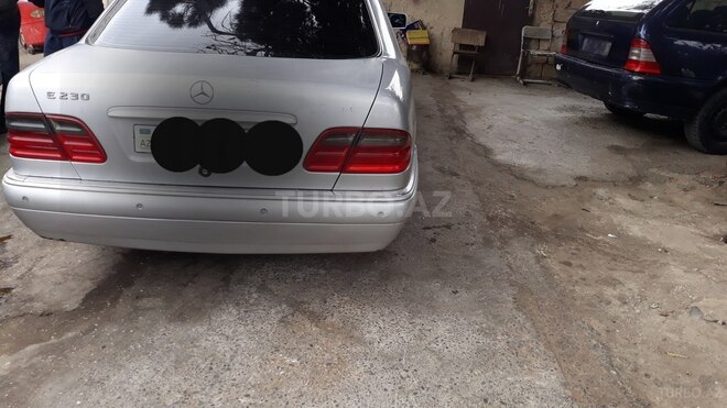 Mercedes E 230 1995, 220,000 km - 2.3 л - Bakı
