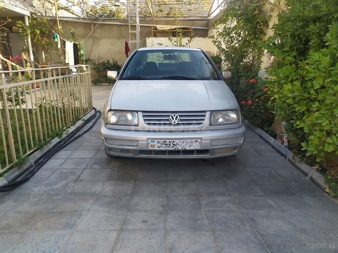 Volkswagen Vento 1996, 257,000 km - 2.0 л - Bakı