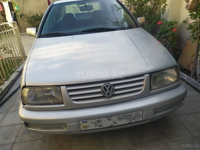 Volkswagen Vento 1996, 257,000 km - 2.0 л - Bakı