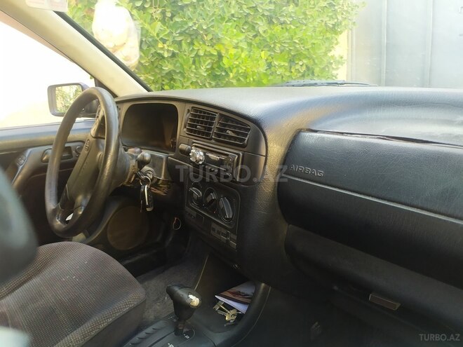 Volkswagen Vento 1996, 257,000 km - 2.0 л - Bakı